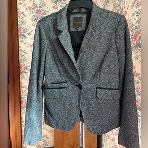 Women’s blazer/suit jacket